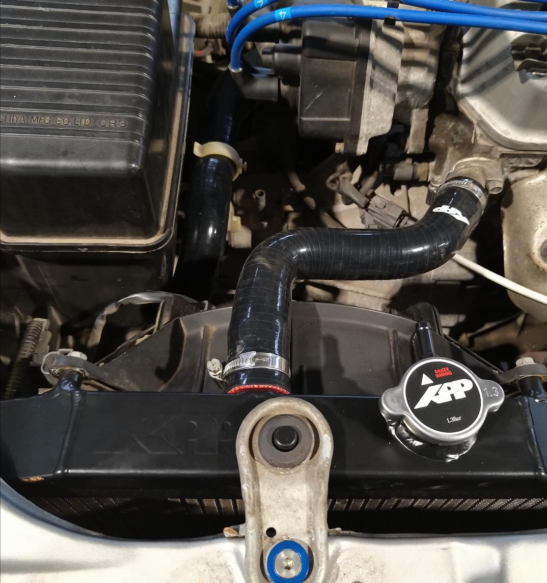 APP Radiador de alumínio Série B 32mm- Preto